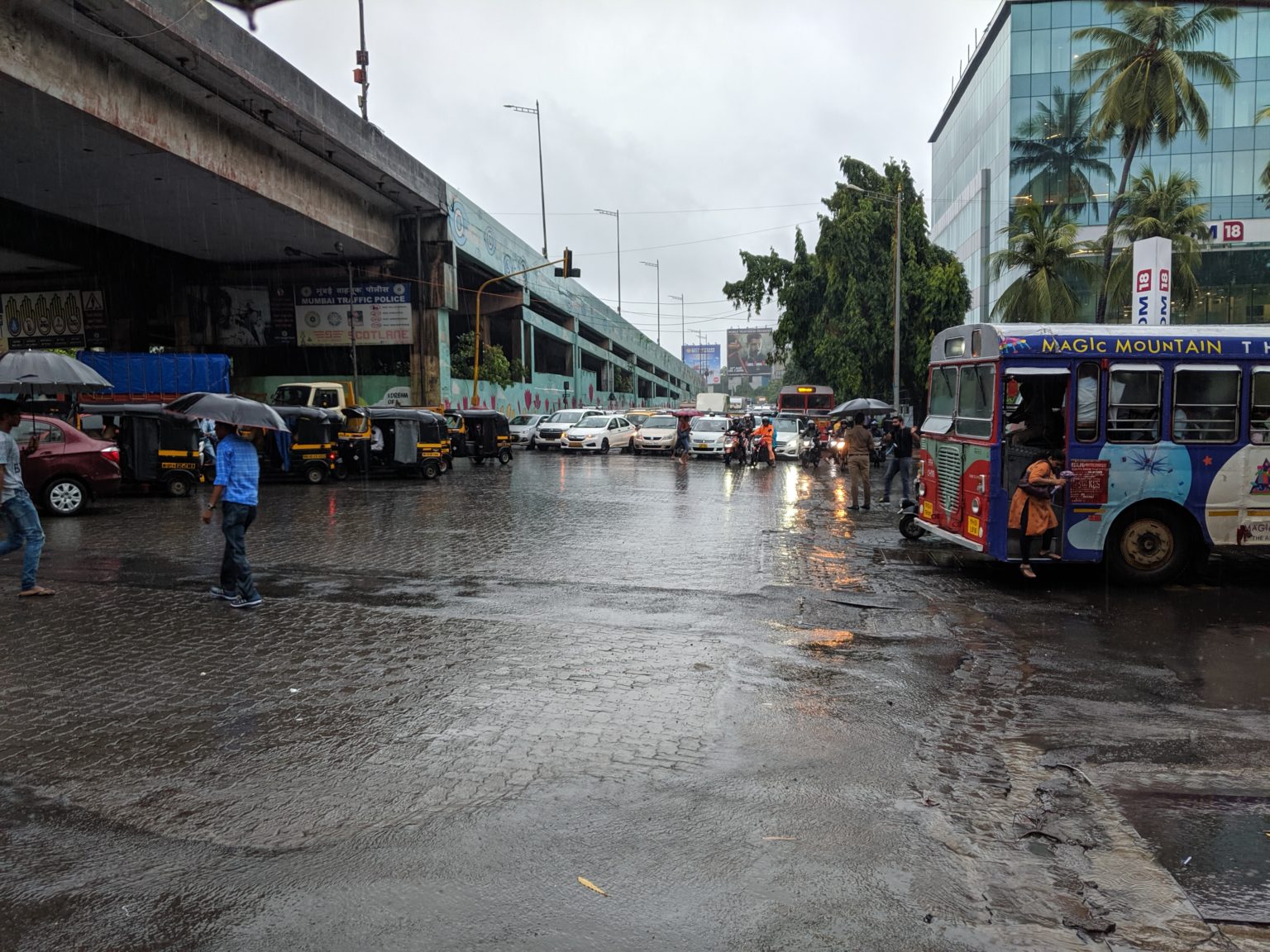 Monsoon Mumbai chaos